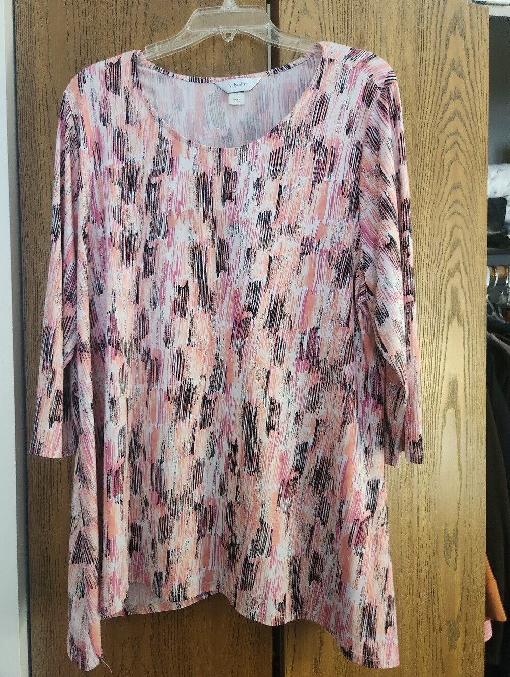 CJ Banks Abstract Brushstroke Scoop Neck Top Shark Bite HEM